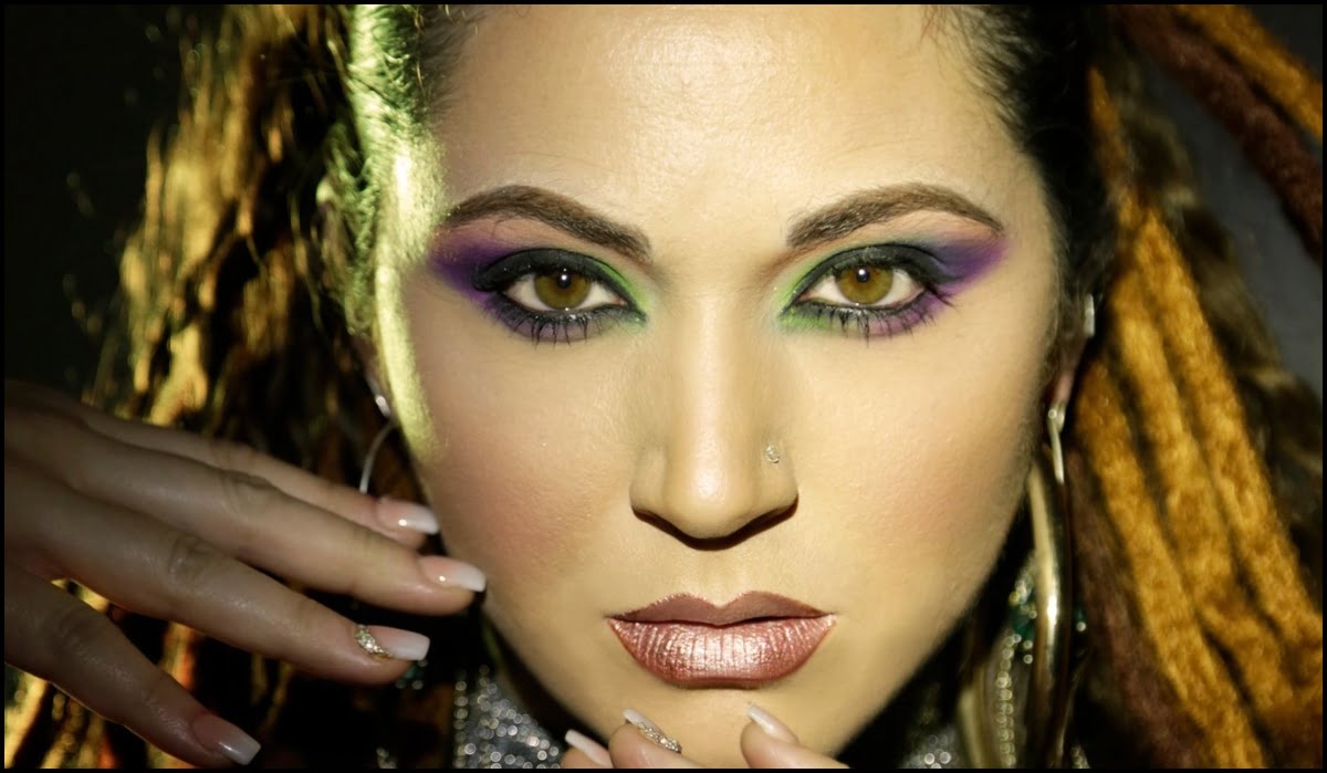 Rostro de la cantante Nella Zola