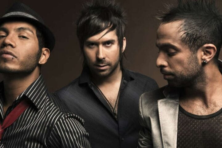 los tres integrantes del grupo camila