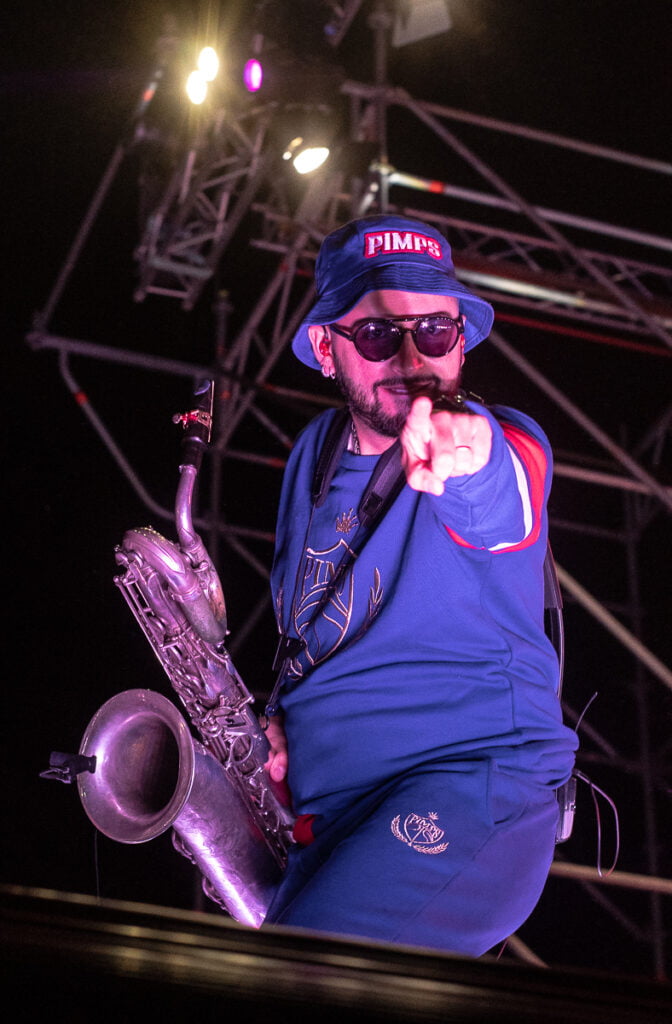 Santaferia en el escenario del Ülkantun Festival 2024 desde el anfiteatro del Liceo de Ralco. / Foto: Arturo Ledezma - Fanky.cl