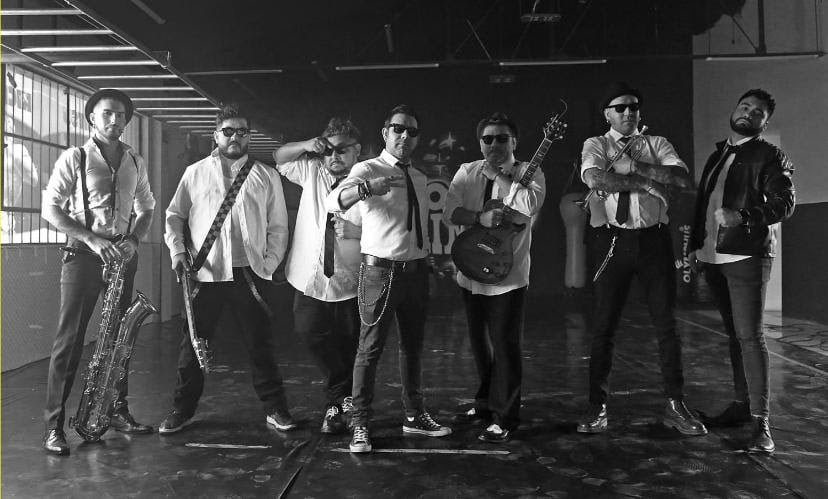 LOs revolucionarios evolucionarios