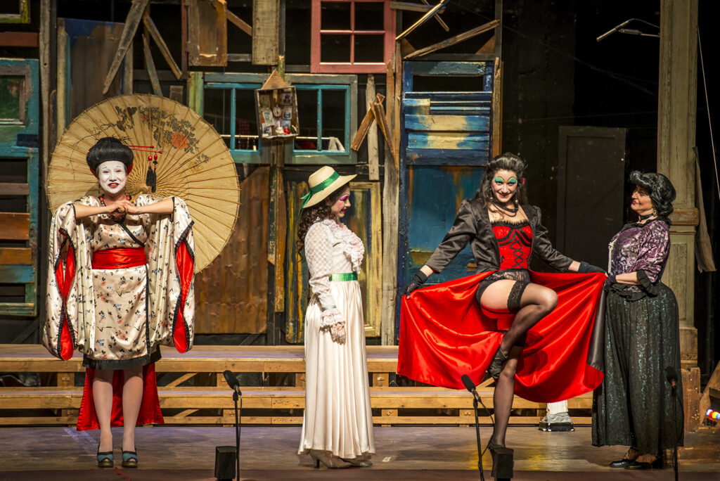 la negra ester TNA 09