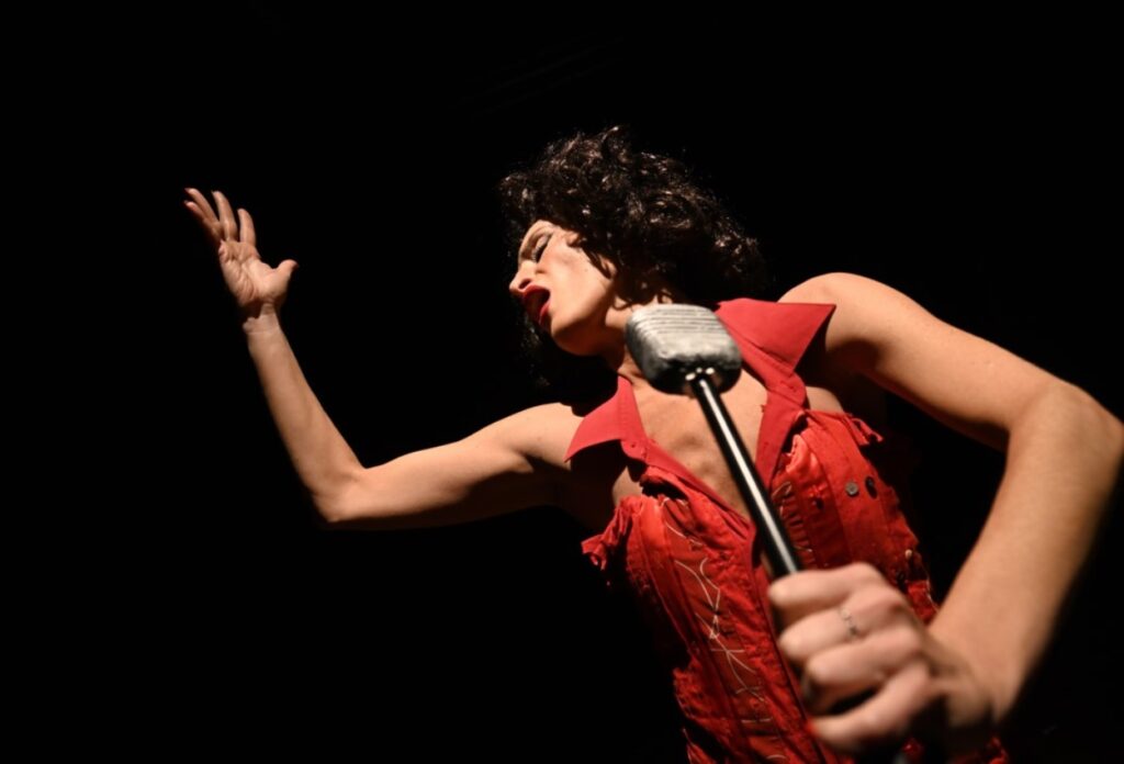 El canto prohibido de Rosita Serrano vuelve a las tablas: regresa “Auge y caída del Ruiseñor” 1 Rosita serrano nota