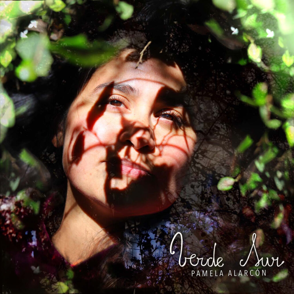 Entre raíces y migraciones: el sur que canta Pamela Alarcón 1 portada del disco verde sur de pamela alarcón