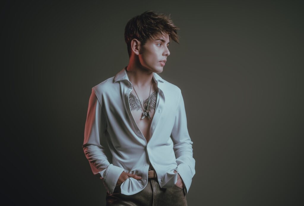 Bray On brilla con “Diamante”: su nuevo EP y concierto debut en el Teatro Caupolicán 1 Bray On nota